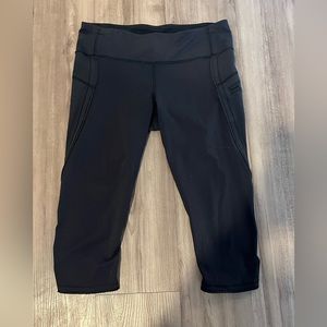 Lululemon size 8 leggings